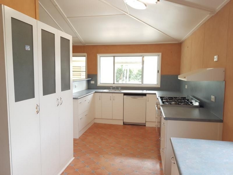 4 Ann Street, West Rockhampton QLD 4700